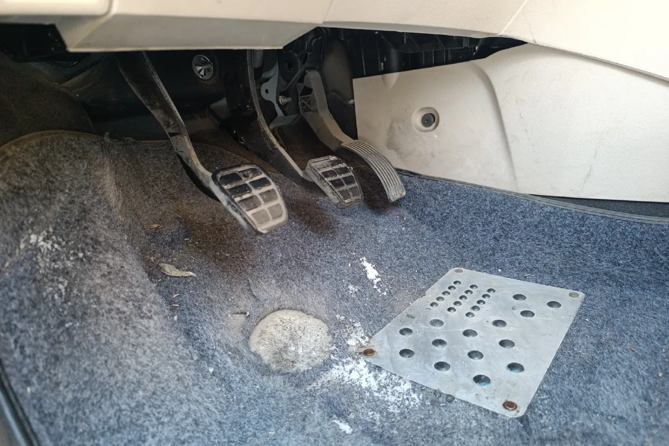 2015 Chery Arrizo 3 1.5L 109HP L4 5MT,autocango,china used car exporter,china ev exporter,chinese used car exporter,chinese used ev exporter