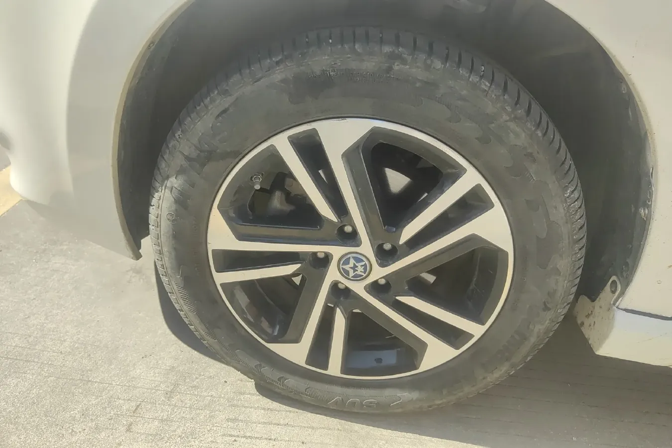 2018 Venucia T70 2.0L 144HP L4 CVT,autocango,china used car exporter,china ev exporter,chinese used car exporter,chinese used ev exporter