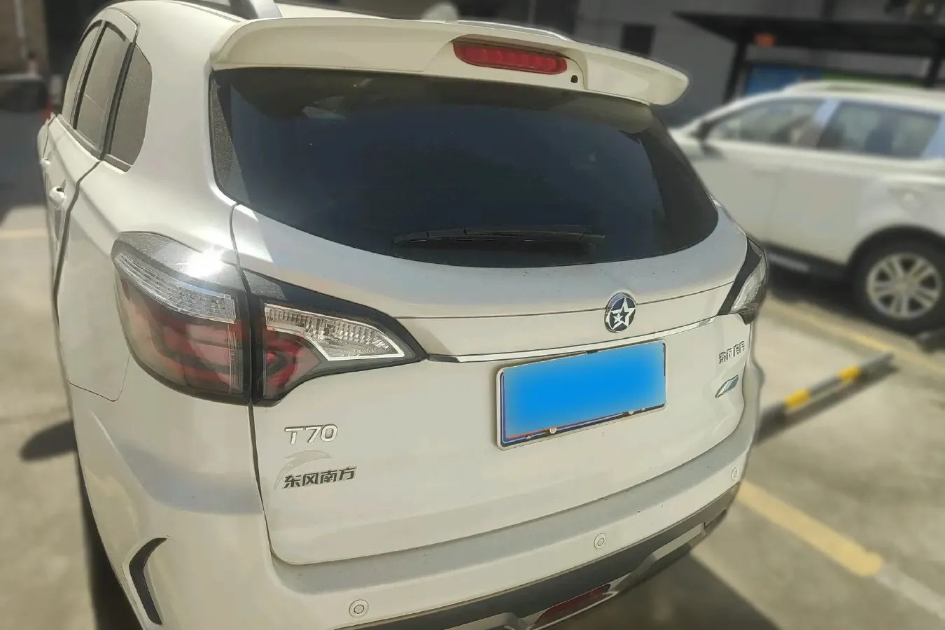 2018 Venucia T70 2.0L 144HP L4 CVT,autocango,china used car exporter,china ev exporter,chinese used car exporter,chinese used ev exporter