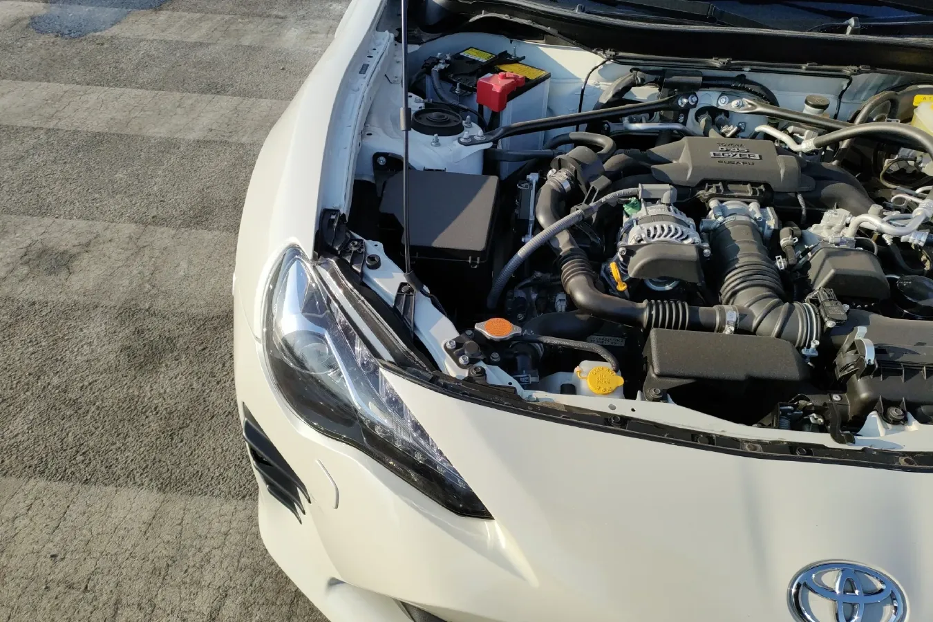 2019 Toyota 86 2.0L 200HP H4 6MT,autocango,china used car exporter,china ev exporter,chinese used car exporter,chinese used ev exporter