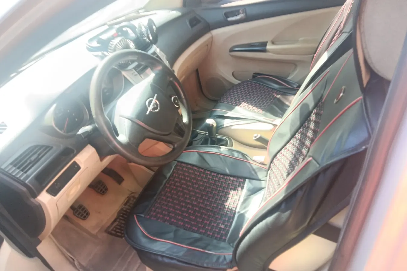 2013 HaiMa M3 1.5L 112HP L4 5MT,autocango,china used car exporter,china ev exporter,chinese used car exporter,chinese used ev exporter