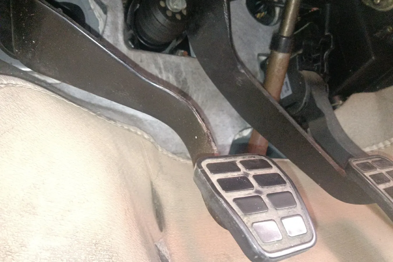 2013 HaiMa M3 1.5L 112HP L4 5MT,autocango,china used car exporter,china ev exporter,chinese used car exporter,chinese used ev exporter