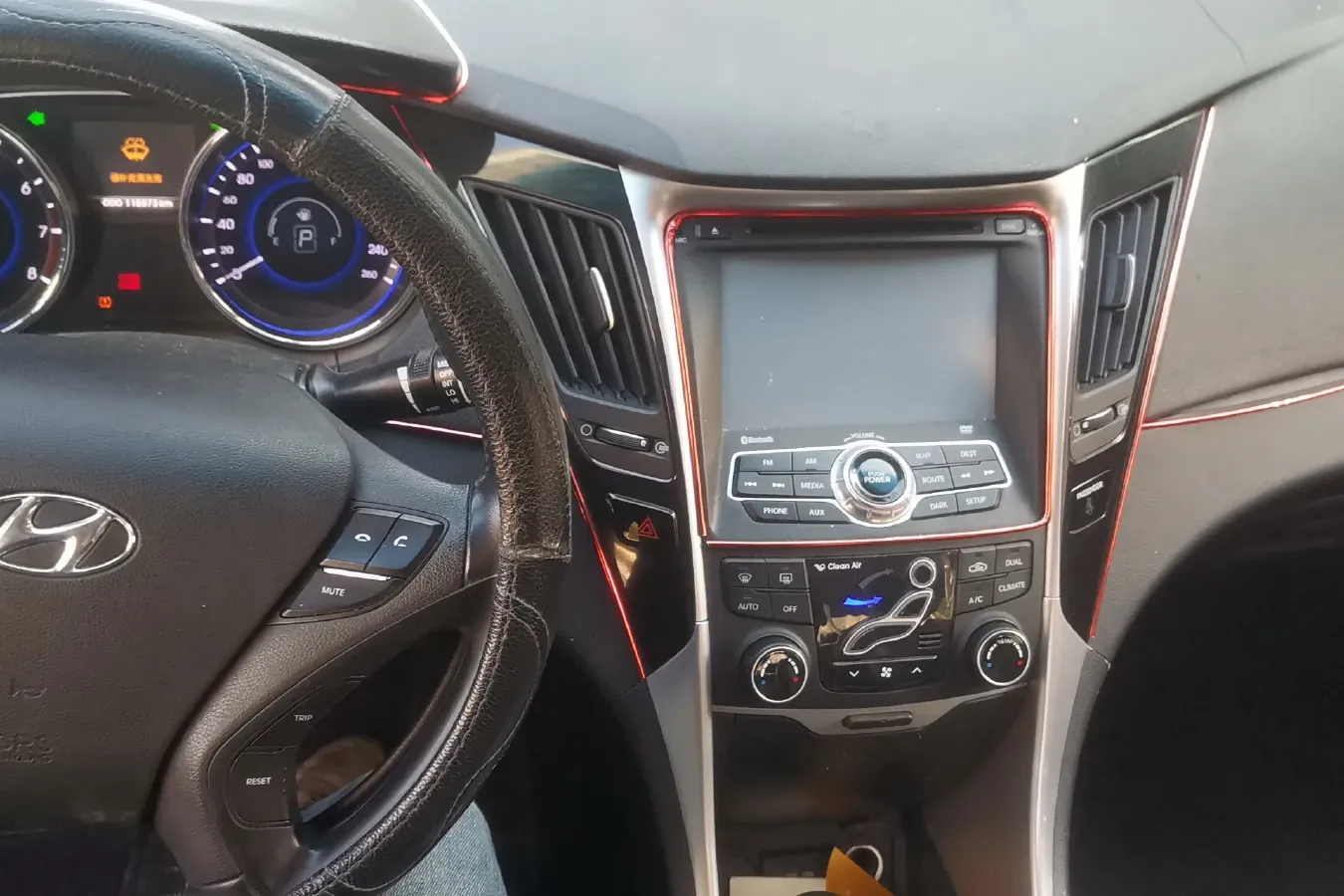 2015 Hyundai Sonata 2.4L 180HP L4 6AT,autocango,china used car exporter,china ev exporter,chinese used car exporter,chinese used ev exporter