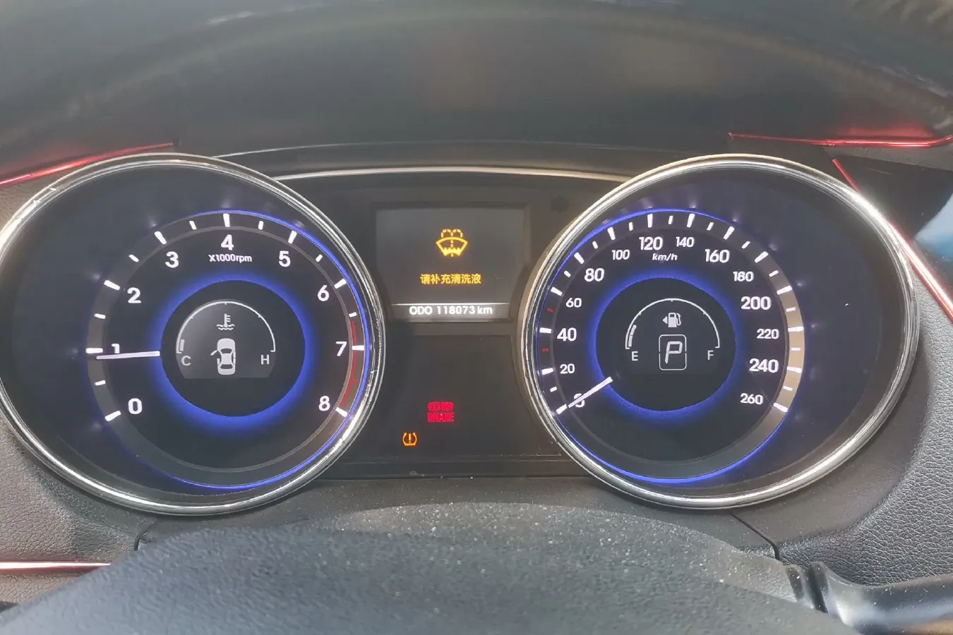 2015 Hyundai Sonata 2.4L 180HP L4 6AT,autocango,china used car exporter,china ev exporter,chinese used car exporter,chinese used ev exporter