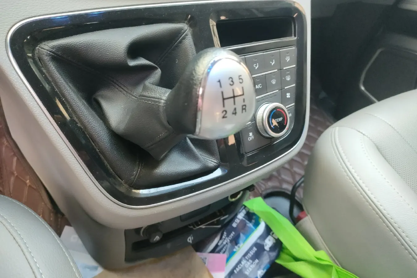 2016 JAC Refine M4 2.0L 147HP L4 5MT,autocango,china used car exporter,china ev exporter,chinese used car exporter,chinese used ev exporter