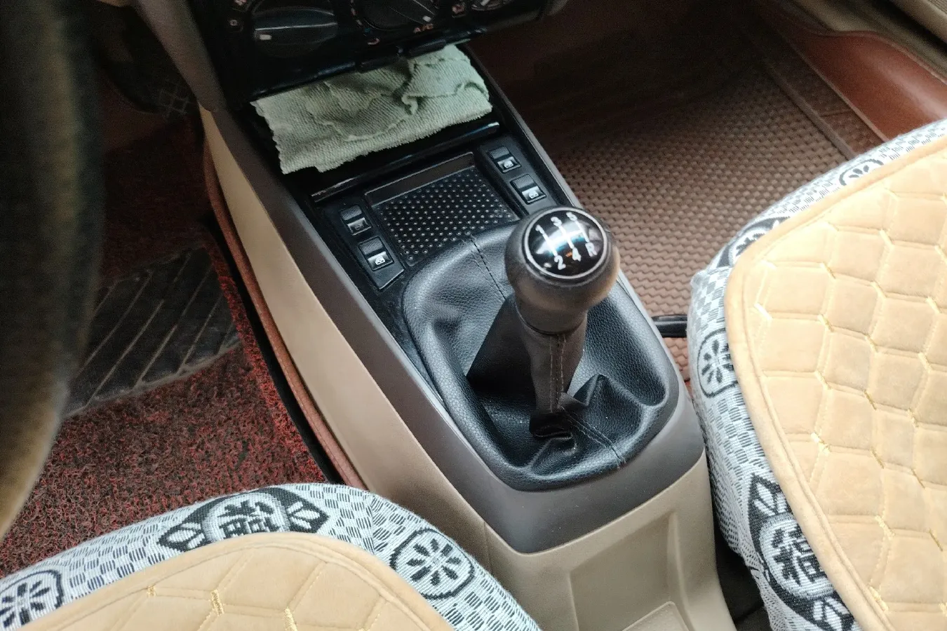 2008 Volkswagen Santana Vista 1.8L 101HP L4 5MT,autocango,china used car exporter,china ev exporter,chinese used car exporter,chinese used ev exporter