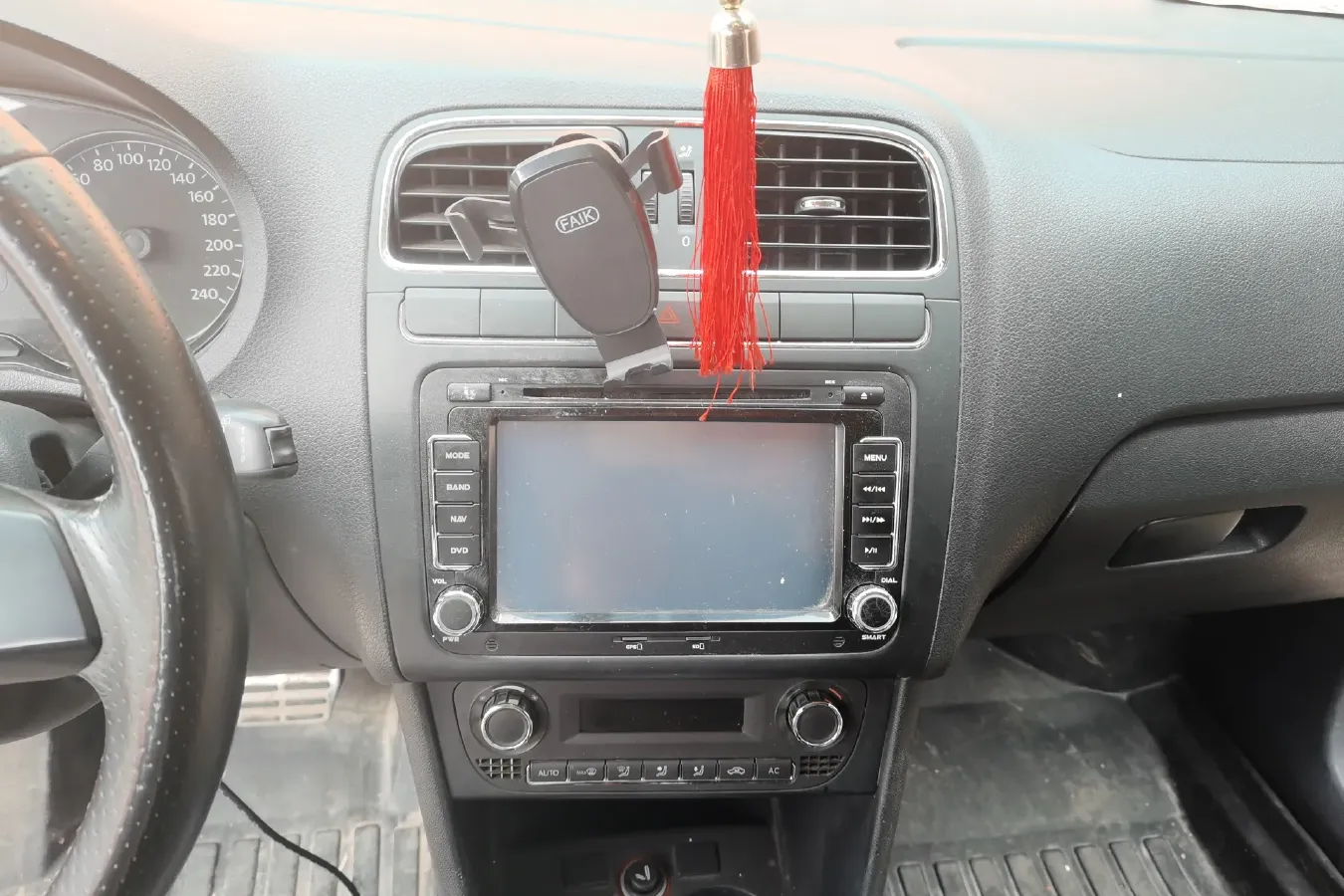 2012 Volkswagen Polo 1.6L 105HP L4 6AT,autocango,china used car exporter,china ev exporter,chinese used car exporter,chinese used ev exporter