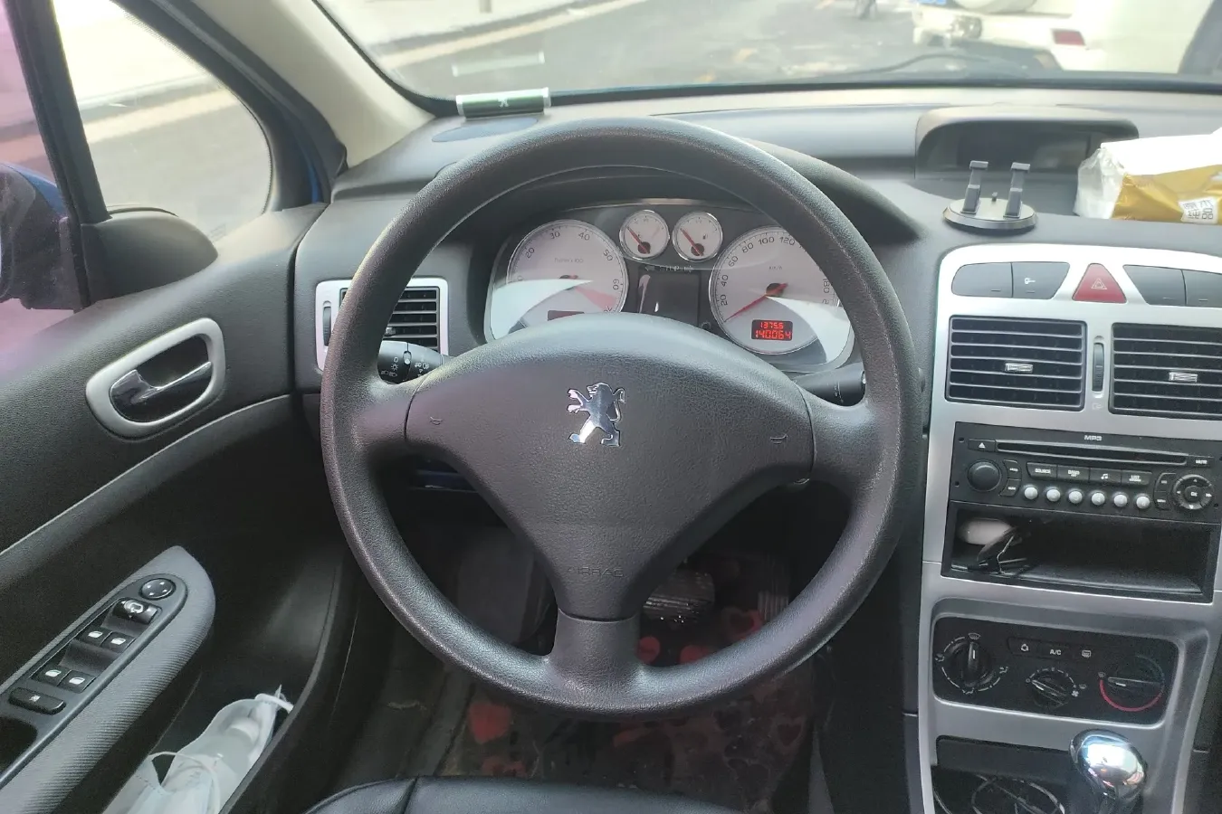 2008 Peugeot 307 1.6L 106HP L4 4AT,autocango,china used car exporter,china ev exporter,chinese used car exporter,chinese used ev exporter