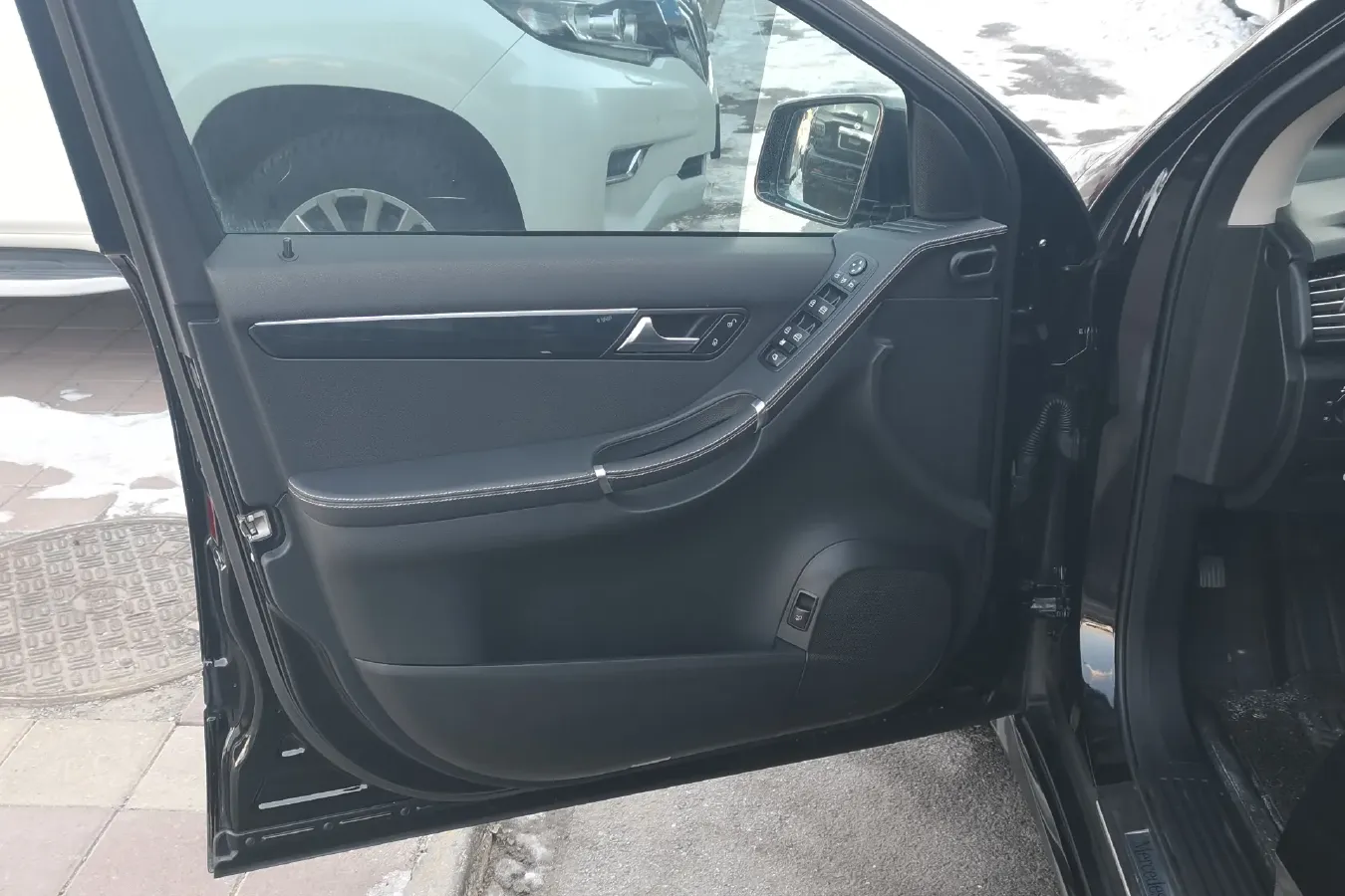 2017 Mercedes-Benz R Class 3.0T 333HP V6 7AT,autocango,china used car exporter,china ev exporter,chinese used car exporter,chinese used ev exporter