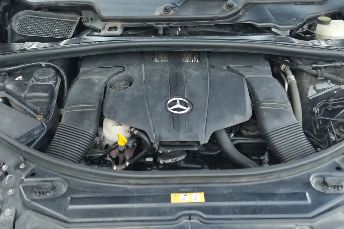 2017 Mercedes-Benz R Class 3.0T 333HP V6 7AT,autocango,china used car exporter,china ev exporter,chinese used car exporter,chinese used ev exporter