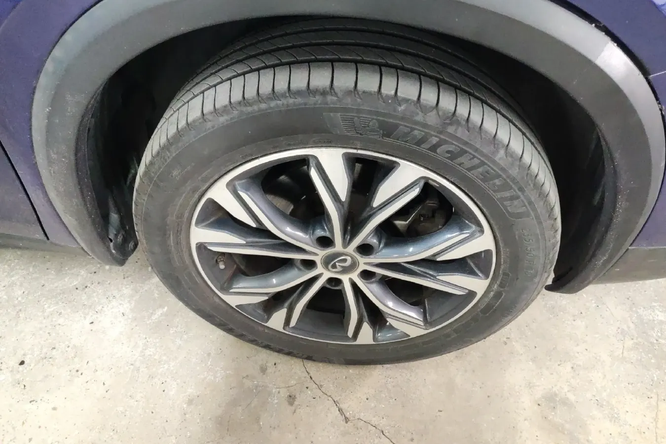 2017 Infiniti QX30 2.0T 211HP L4 7DCT,autocango,china used car exporter,china ev exporter,chinese used car exporter,chinese used ev exporter