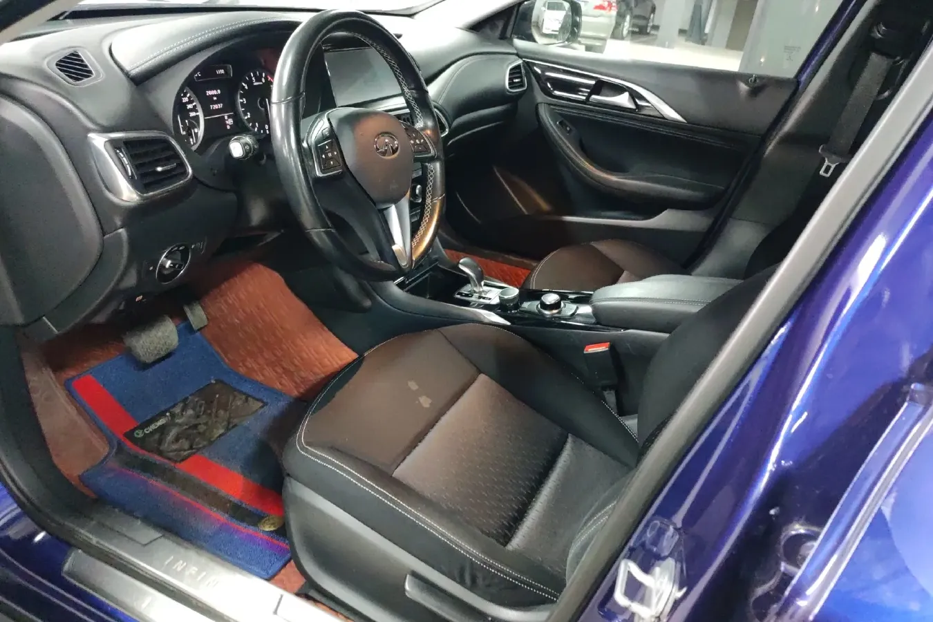 2017 Infiniti QX30 2.0T 211HP L4 7DCT,autocango,china used car exporter,china ev exporter,chinese used car exporter,chinese used ev exporter