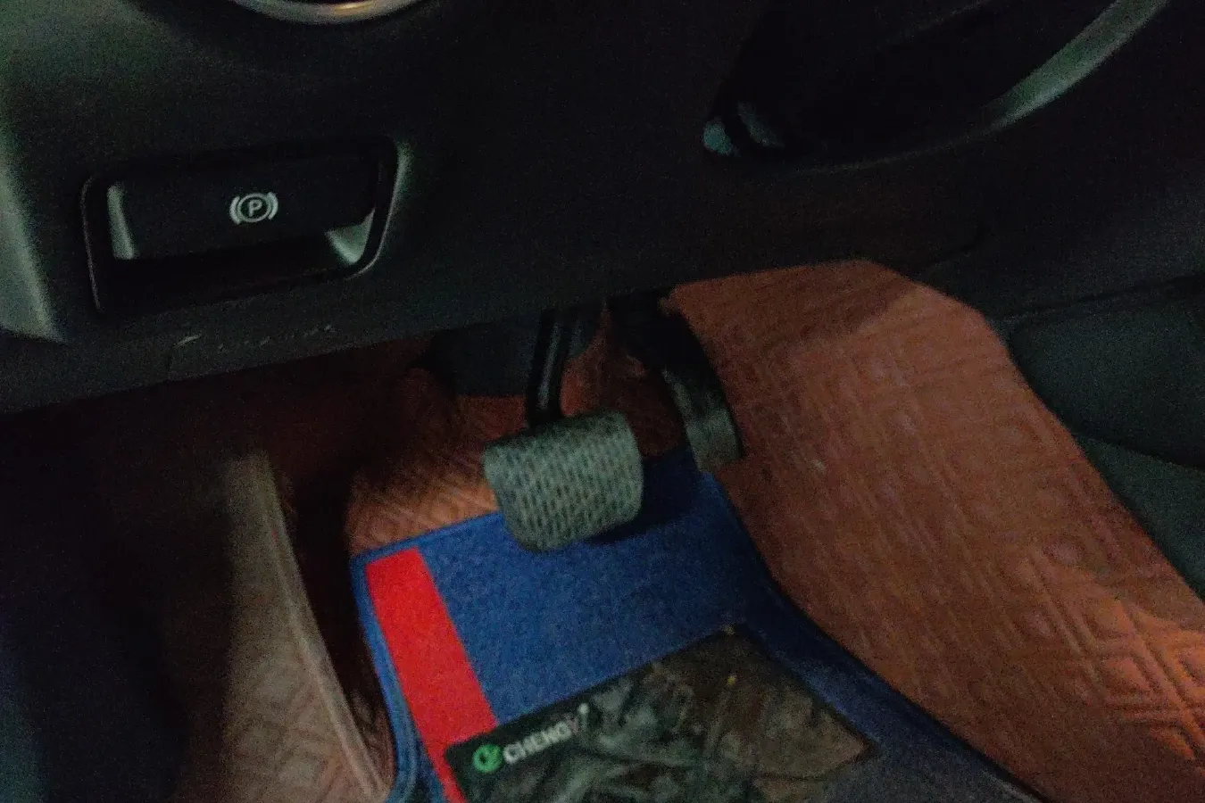 2017 Infiniti QX30 2.0T 211HP L4 7DCT,autocango,china used car exporter,china ev exporter,chinese used car exporter,chinese used ev exporter