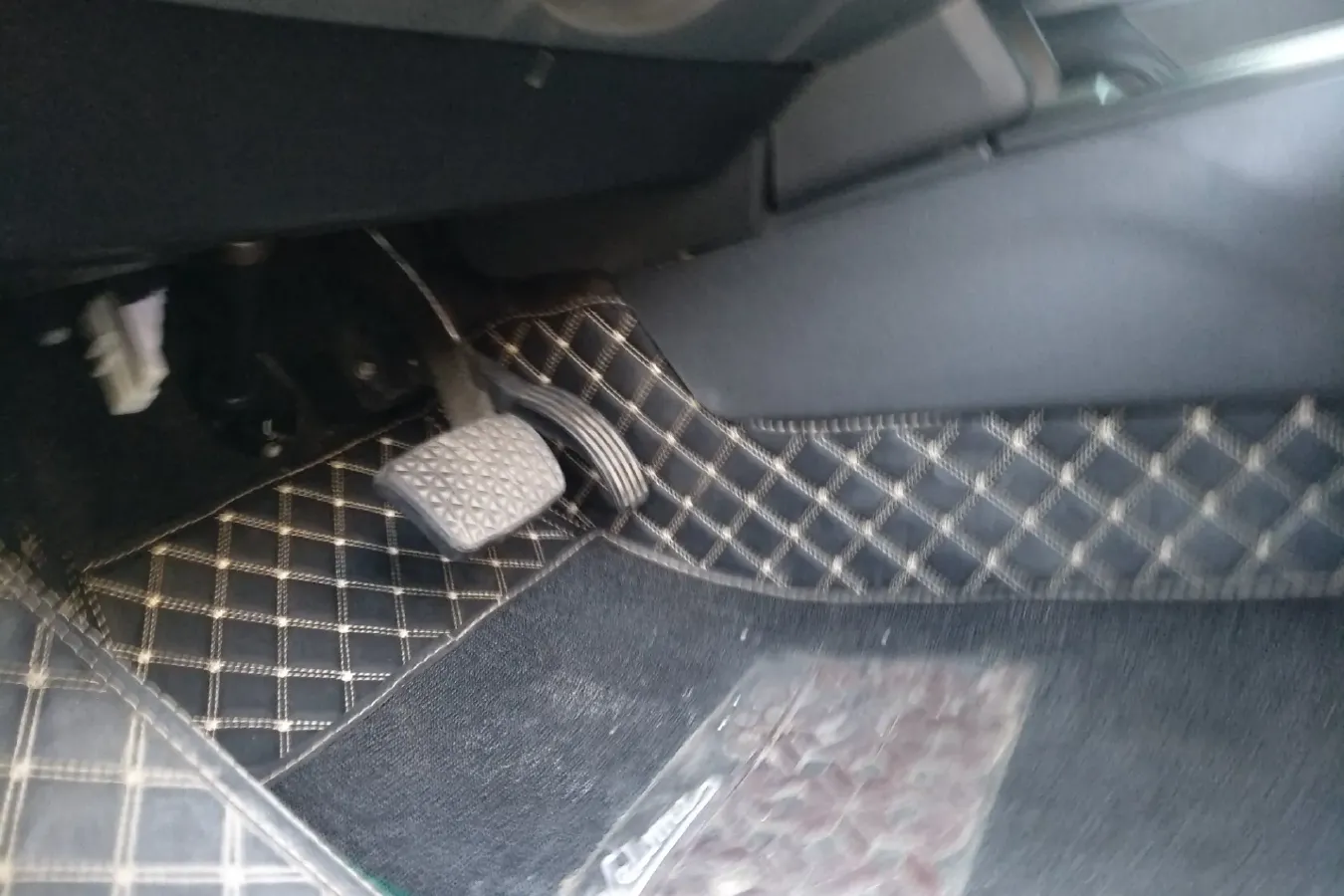 2018 Qoros 3 1.6L 126HP L4 6DCT,autocango,china used car exporter,china ev exporter,chinese used car exporter,chinese used ev exporter