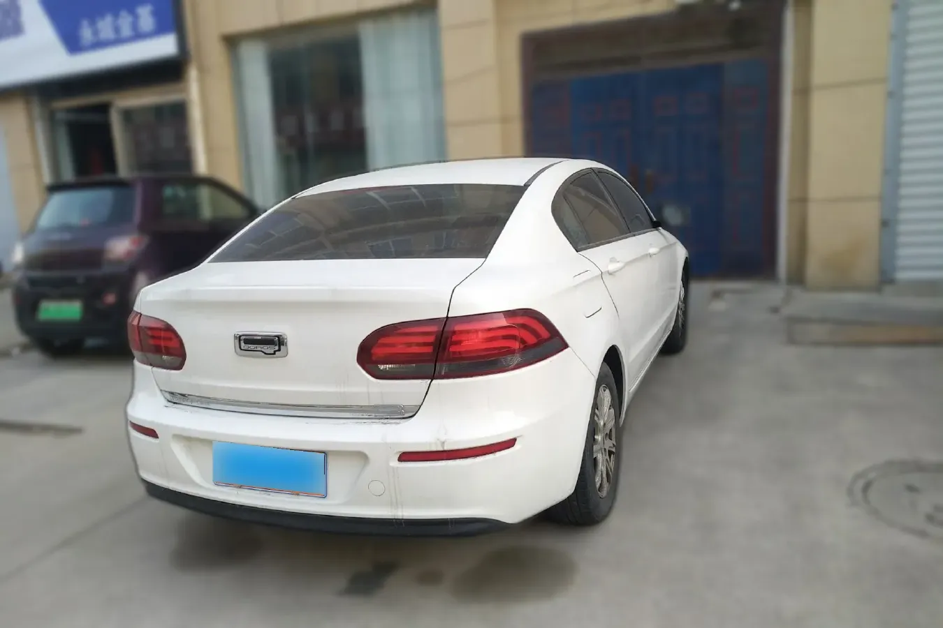 2018 Qoros 3 1.6L 126HP L4 6DCT,autocango,china used car exporter,china ev exporter,chinese used car exporter,chinese used ev exporter