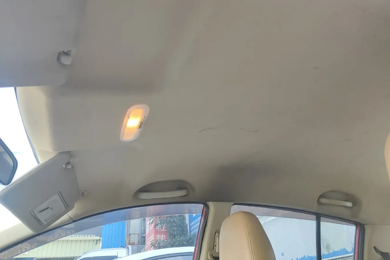 2013 Venucia R50 1.6L 117HP L4 5MT,autocango,china used car exporter,china ev exporter,chinese used car exporter,chinese used ev exporter