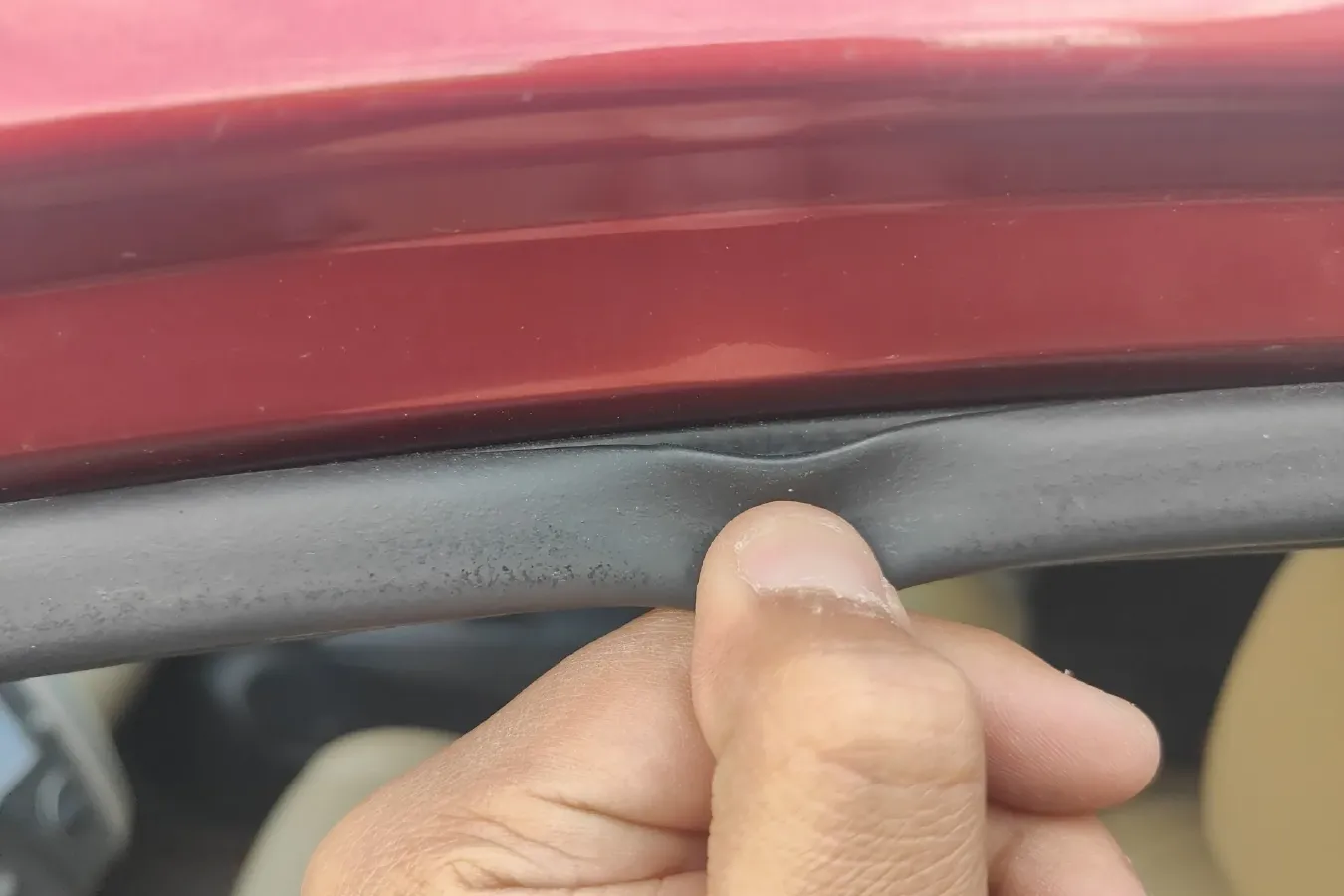 2013 Venucia R50 1.6L 117HP L4 5MT,autocango,china used car exporter,china ev exporter,chinese used car exporter,chinese used ev exporter