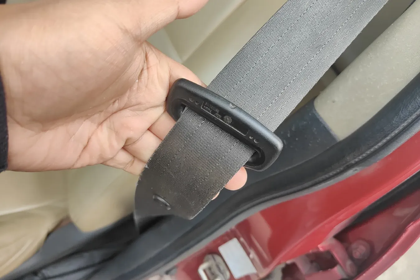 2013 Venucia R50 1.6L 117HP L4 5MT,autocango,china used car exporter,china ev exporter,chinese used car exporter,chinese used ev exporter