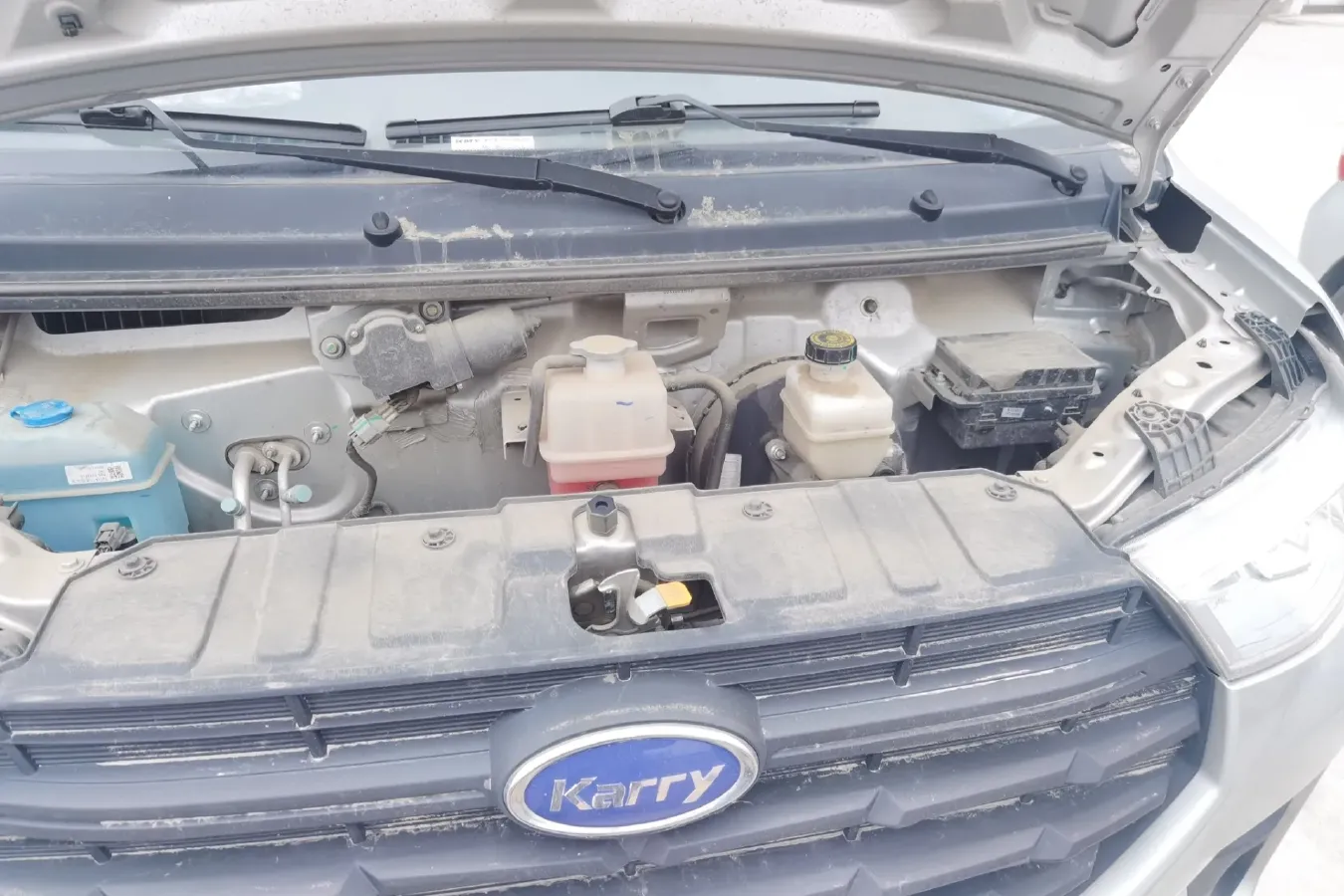 2022 Karry X6 1.6L 122HP L4 5MT,autocango,china used car exporter,china ev exporter,chinese used car exporter,chinese used ev exporter