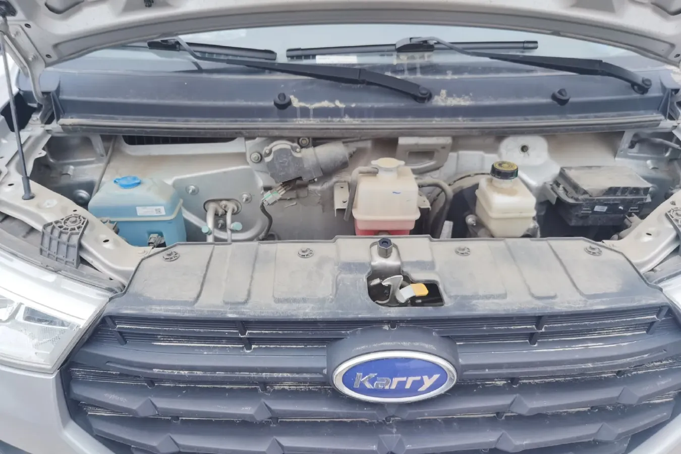 2022 Karry X6 1.6L 122HP L4 5MT,autocango,china used car exporter,china ev exporter,chinese used car exporter,chinese used ev exporter