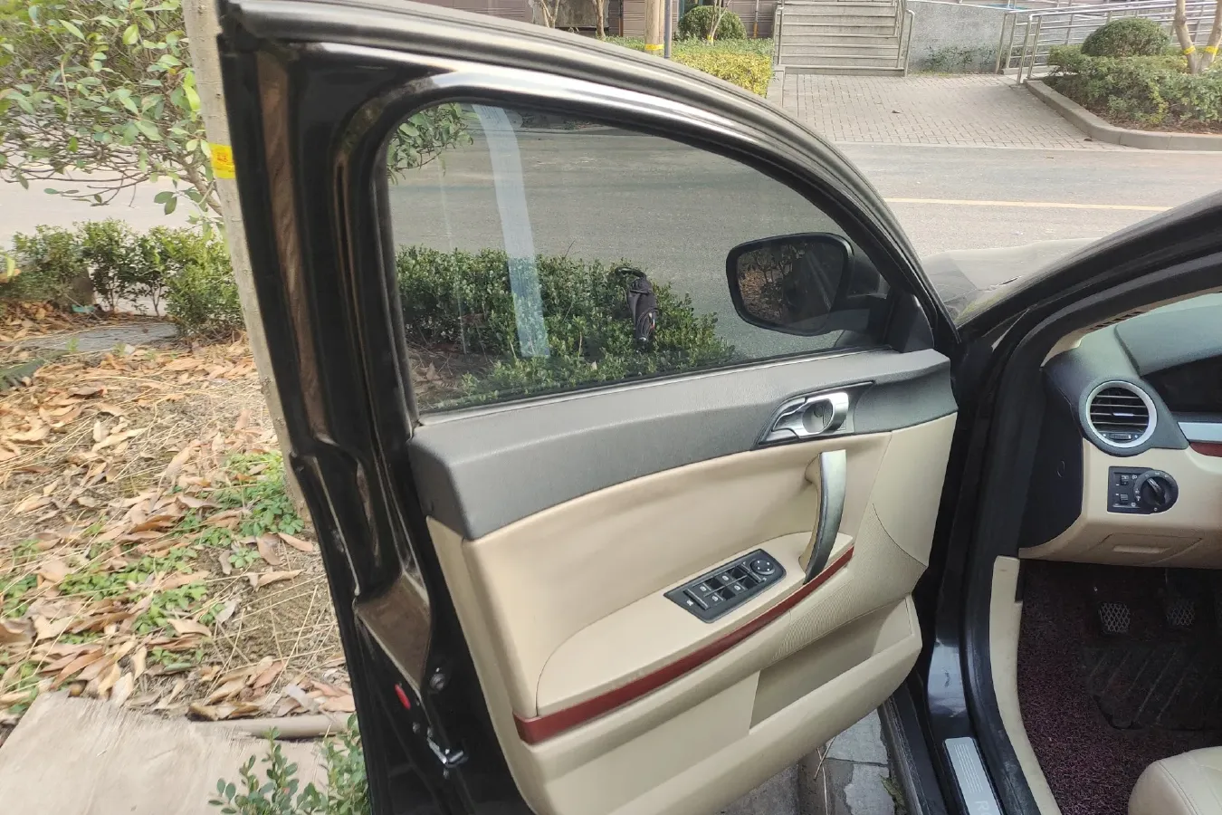 2012 Roewe 550 1.8L 133HP L4 5MT,autocango,china used car exporter,china ev exporter,chinese used car exporter,chinese used ev exporter