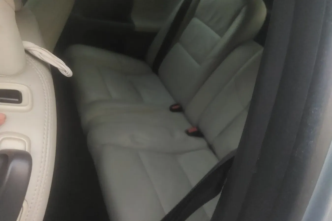 2010 Volvo C30 2.4L 170HP L5 5AT,autocango,china used car exporter,china ev exporter,chinese used car exporter,chinese used ev exporter