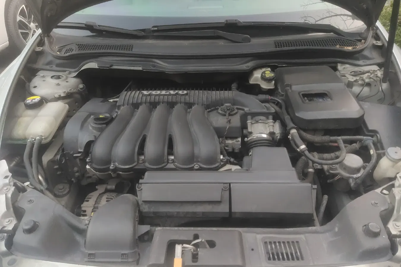 2010 Volvo C30 2.4L 170HP L5 5AT,autocango,china used car exporter,china ev exporter,chinese used car exporter,chinese used ev exporter