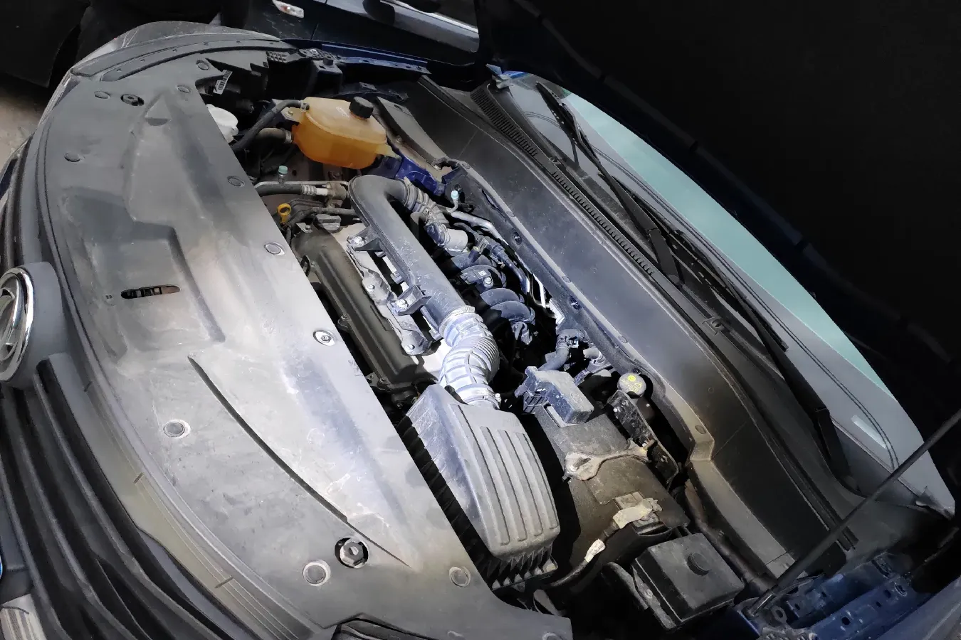 2021 DongFeng Fengon Fengon 500 1.5L 116HP L4 CVT,autocango,china used car exporter,china ev exporter,chinese used car exporter,chinese used ev exporter