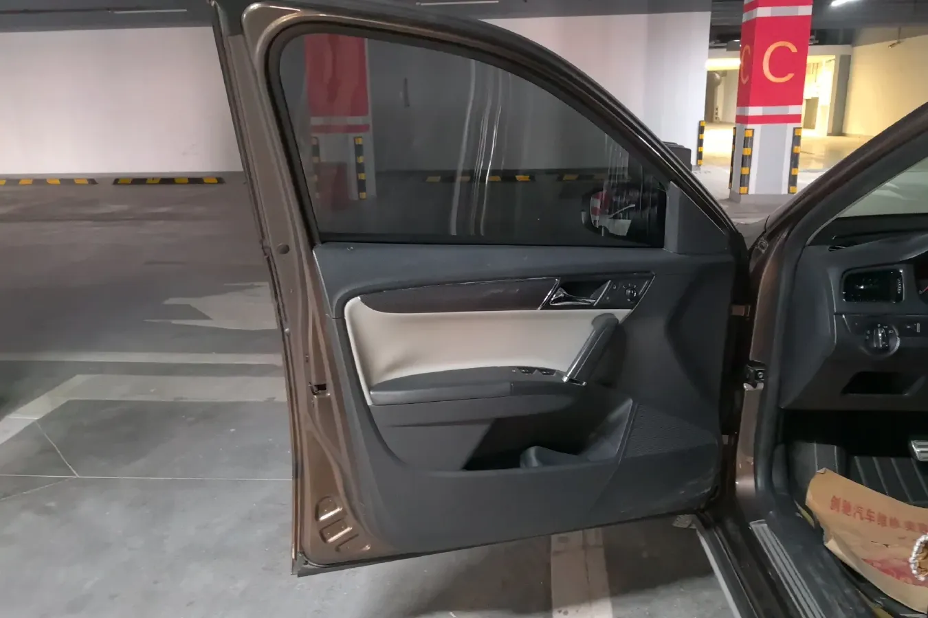 2014 Volkswagen Cross Lavida 1.4T 131HP L4 7DCT,autocango,china used car exporter,china ev exporter,chinese used car exporter,chinese used ev exporter