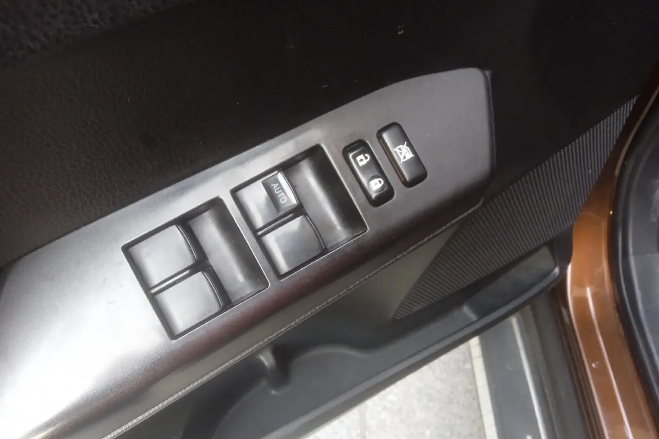 2016 Toyota RAV4 2.0L 151HP L4 CVT,autocango,china used car exporter,china ev exporter,chinese used car exporter,chinese used ev exporter