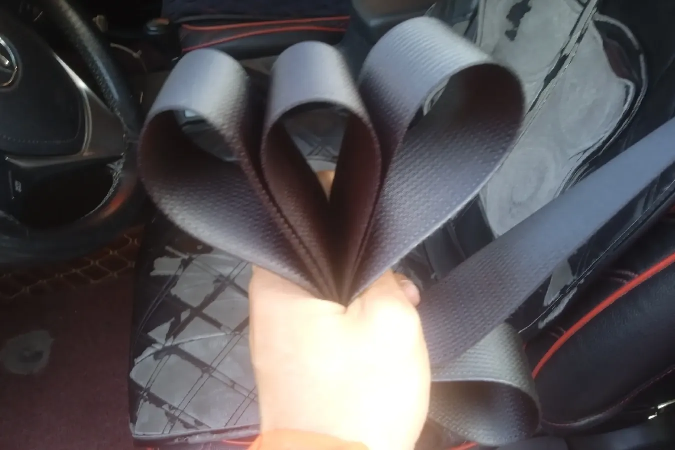 2016 Toyota RAV4 2.0L 151HP L4 CVT,autocango,china used car exporter,china ev exporter,chinese used car exporter,chinese used ev exporter