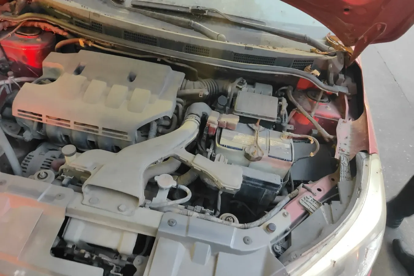 2013 Venucia R50 1.6L 117HP L4 5MT,autocango,china used car exporter,china ev exporter,chinese used car exporter,chinese used ev exporter