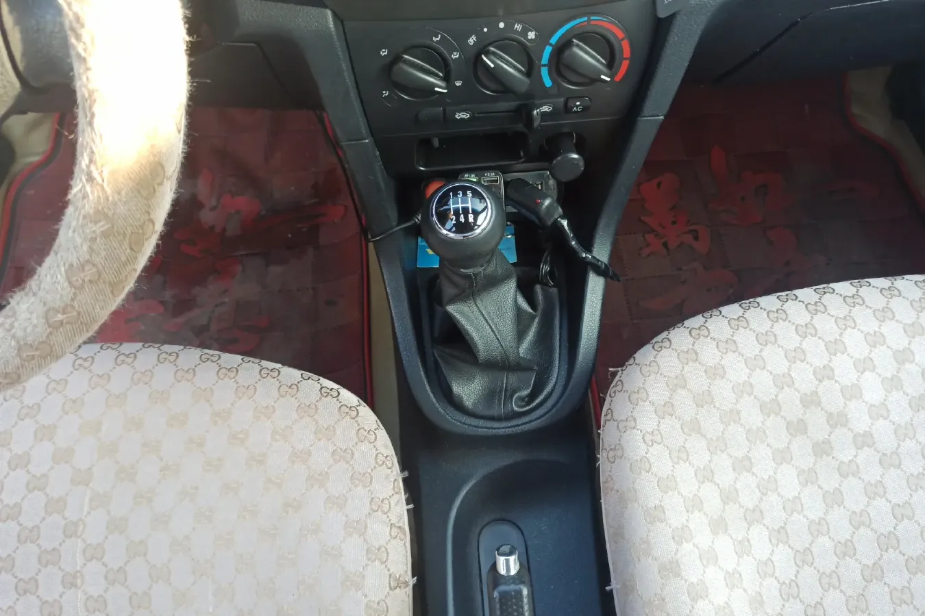 2012 FAW XiaLi 1.0L 65HP L3 5MT,autocango,china used car exporter,china ev exporter,chinese used car exporter,chinese used ev exporter