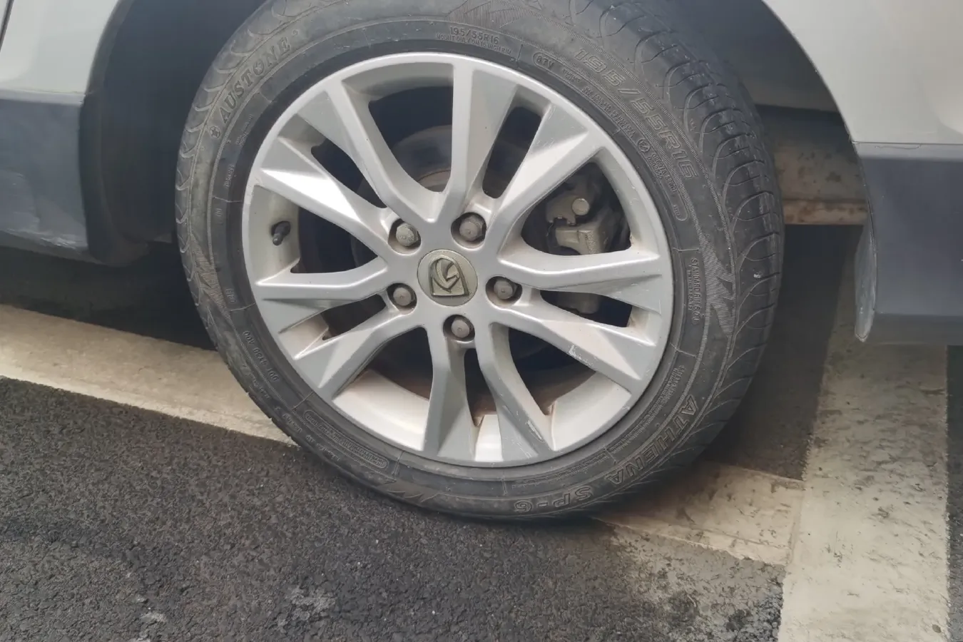 2014 BaoJun 730 1.5L 112HP L4 5MT,autocango,china used car exporter,china ev exporter,chinese used car exporter,chinese used ev exporter