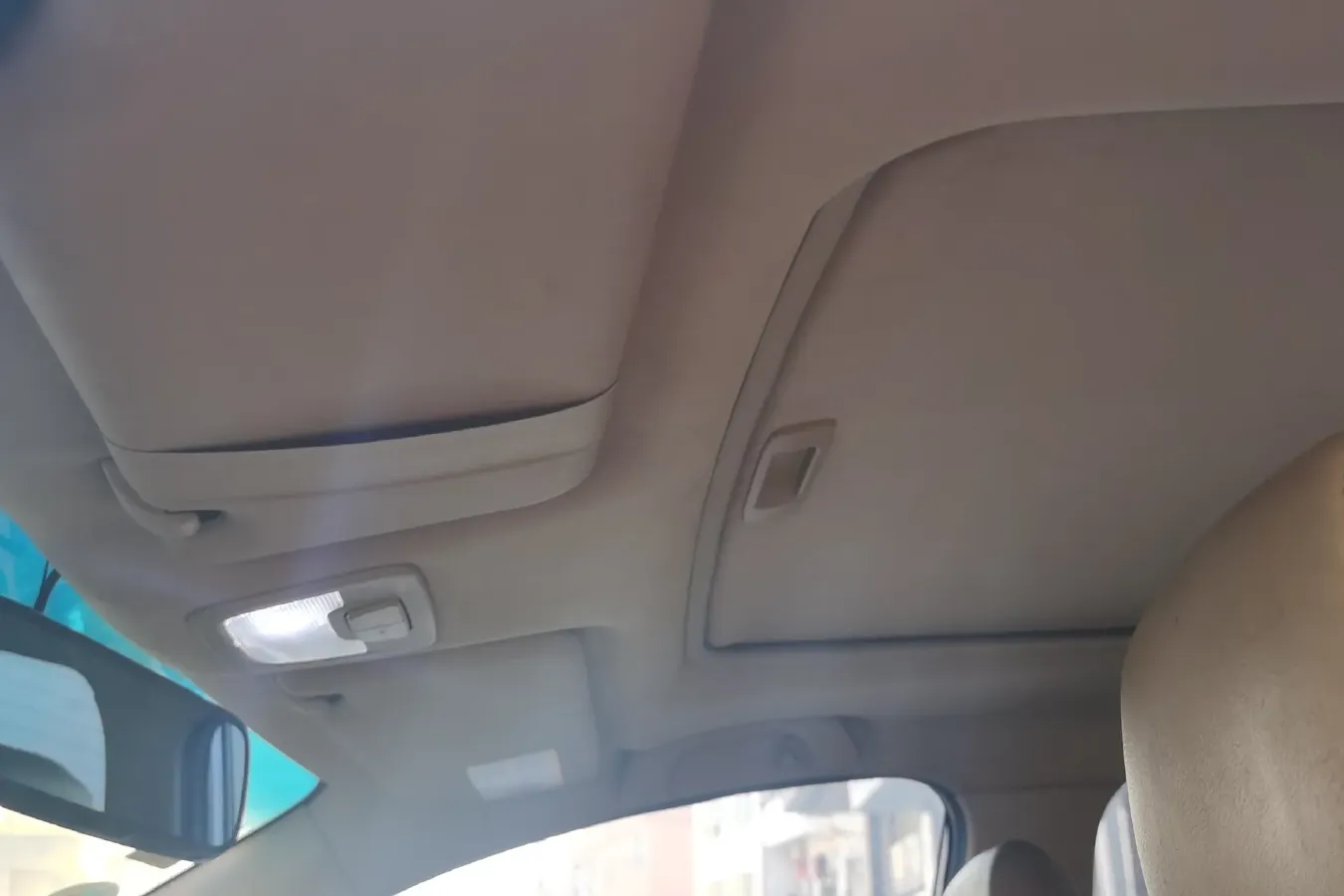 2014 BaoJun 730 1.5L 112HP L4 5MT,autocango,china used car exporter,china ev exporter,chinese used car exporter,chinese used ev exporter