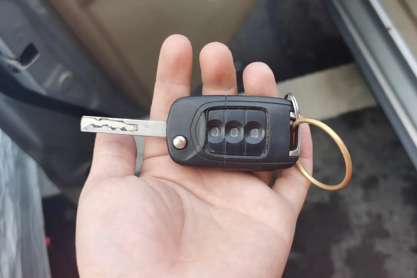 2014 BaoJun 730 1.5L 112HP L4 5MT,autocango,china used car exporter,china ev exporter,chinese used car exporter,chinese used ev exporter