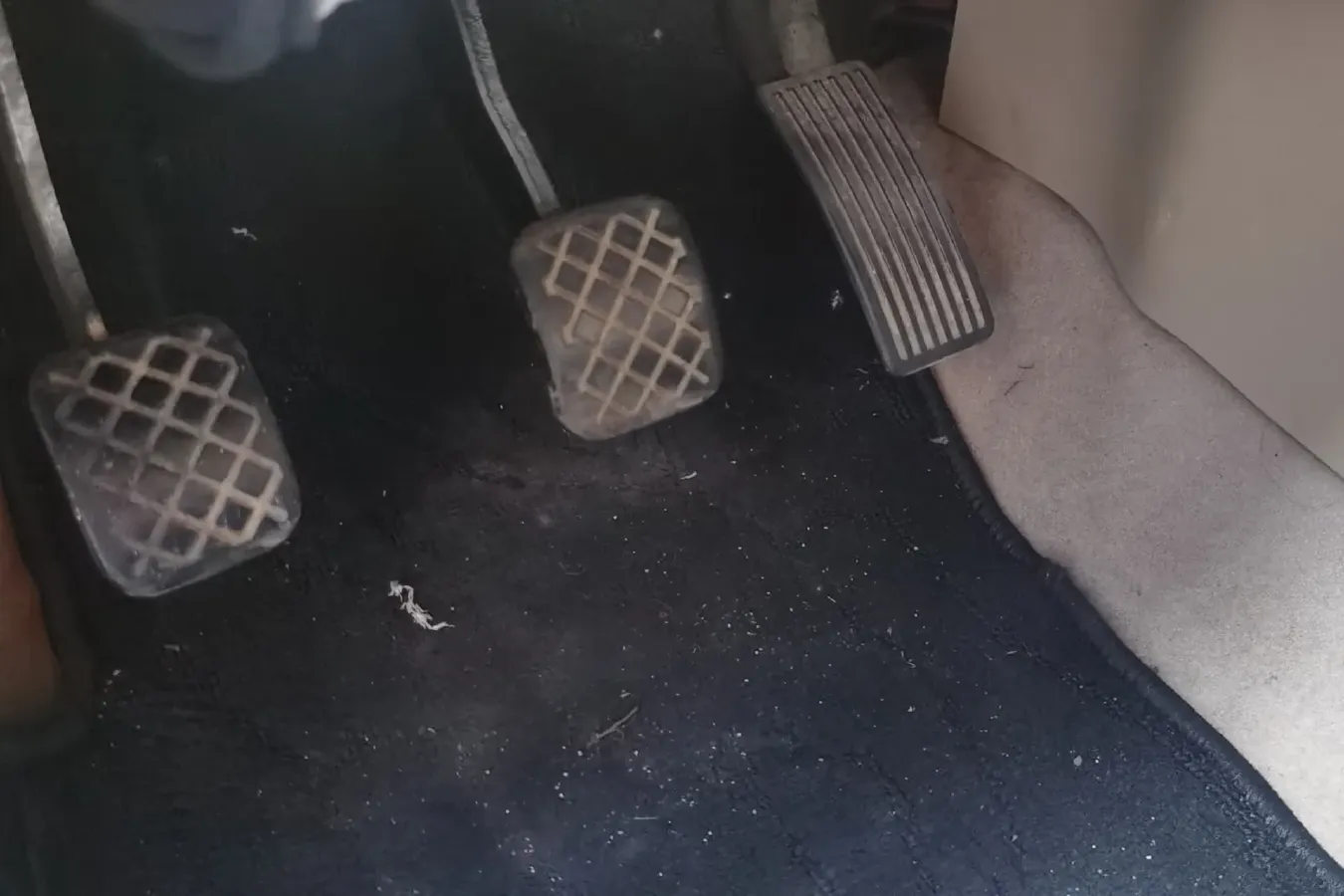 2014 BaoJun 730 1.5L 112HP L4 5MT,autocango,china used car exporter,china ev exporter,chinese used car exporter,chinese used ev exporter