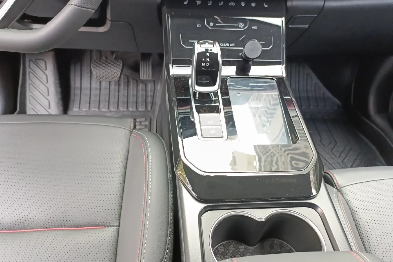 2023 Chery Tiggo 7 1.5T 156HP L4 CVT,autocango,china used car exporter,china ev exporter,chinese used car exporter,chinese used ev exporter