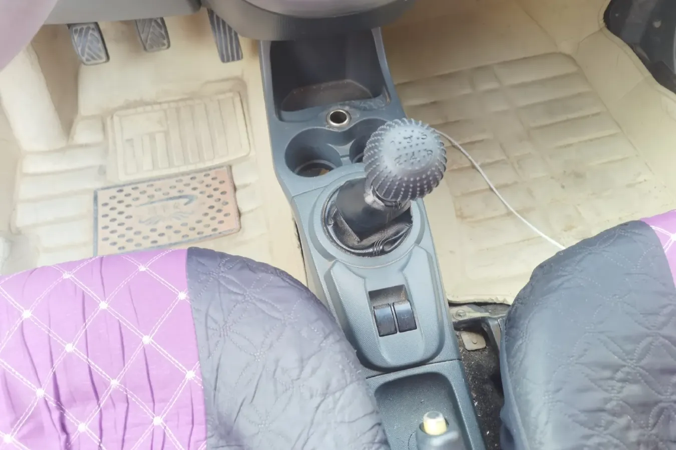 2010 ChangAn BenBen MINI 1.0L 70HP L4 5MT,autocango,china used car exporter,china ev exporter,chinese used car exporter,chinese used ev exporter