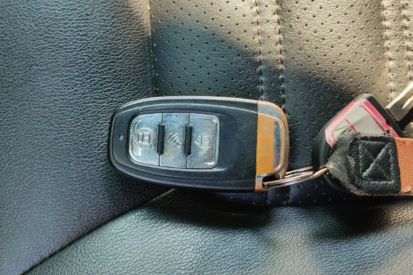 2017 DongFeng Forthing Joyear S50 1.6L 122HP L4 CVT,autocango,china used car exporter,china ev exporter,chinese used car exporter,chinese used ev exporter