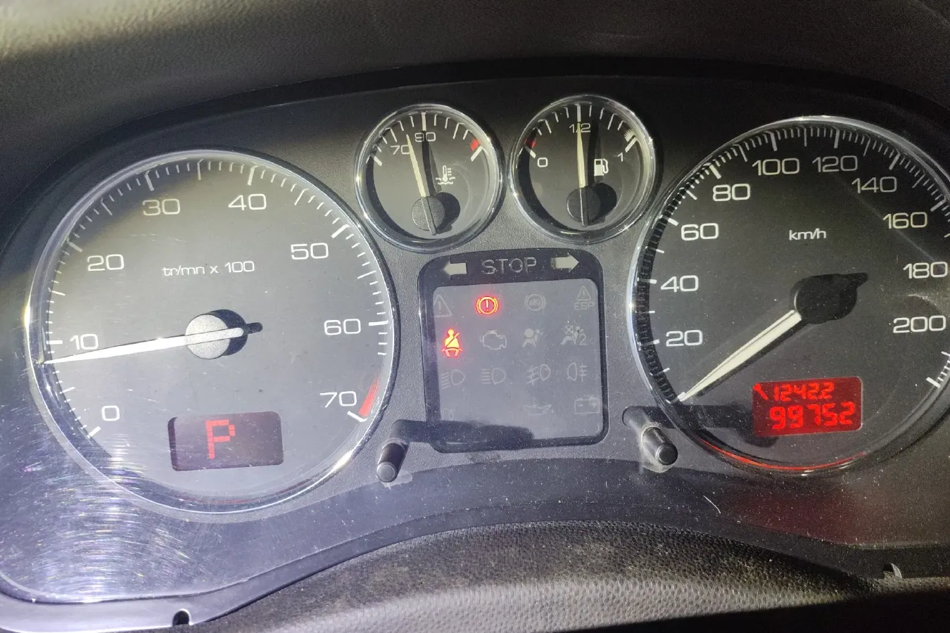 2010 Peugeot 307 1.6L 106HP L4 4AT,autocango,china used car exporter,china ev exporter,chinese used car exporter,chinese used ev exporter