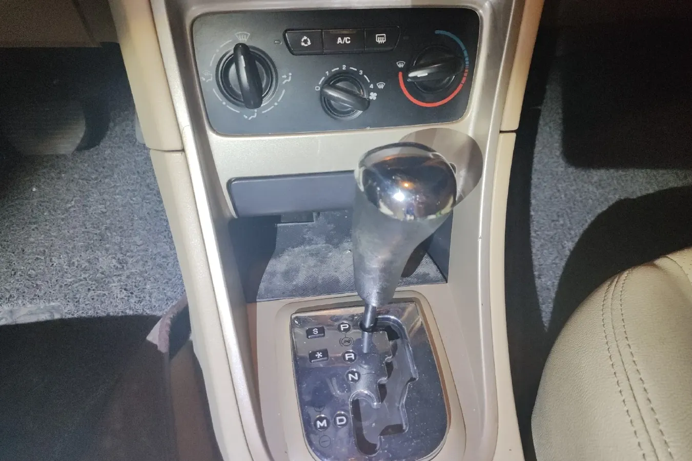 2010 Peugeot 307 1.6L 106HP L4 4AT,autocango,china used car exporter,china ev exporter,chinese used car exporter,chinese used ev exporter