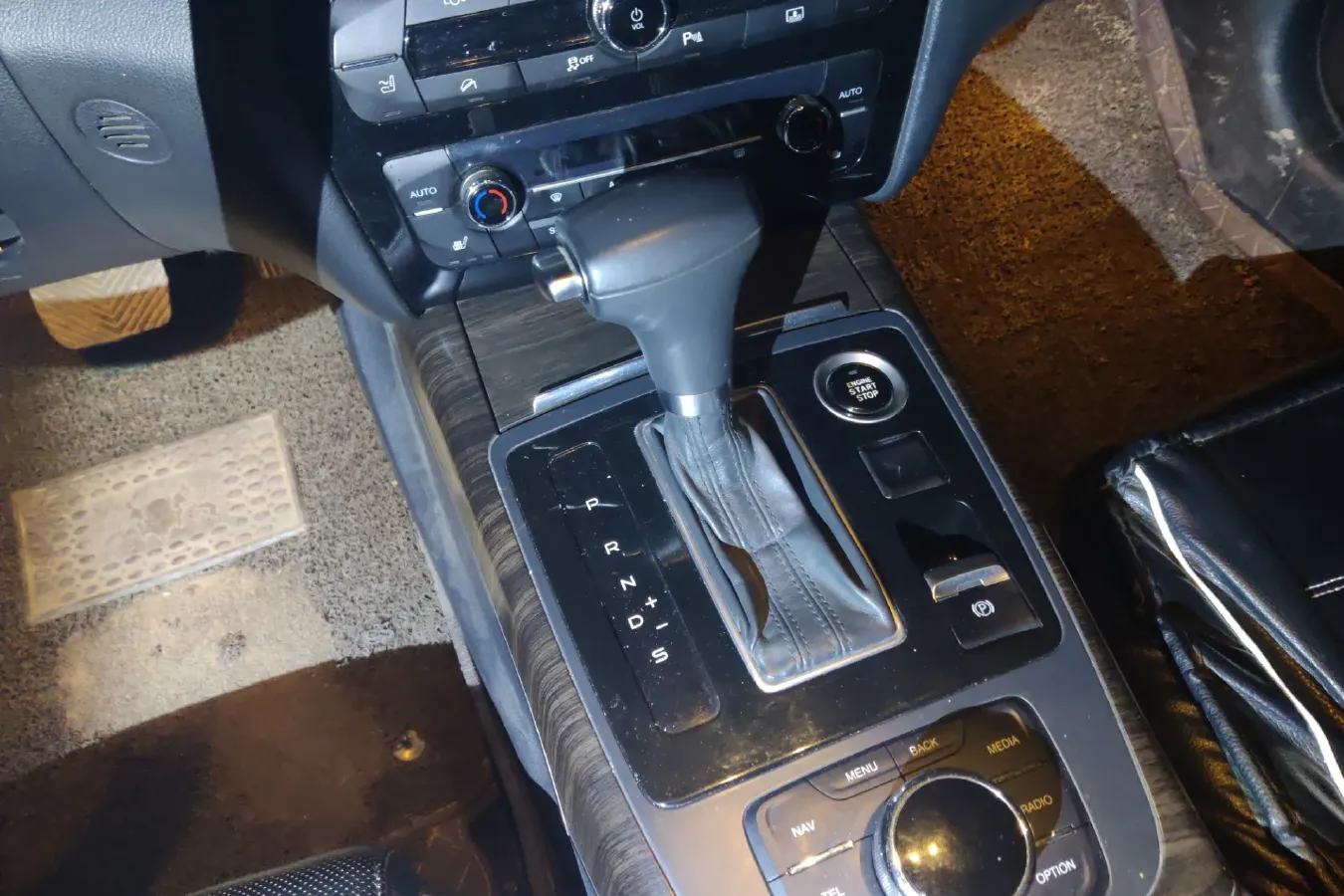 2017 JAC Refine A60 1.5T 174HP L4 6DCT,autocango,china used car exporter,china ev exporter,chinese used car exporter,chinese used ev exporter