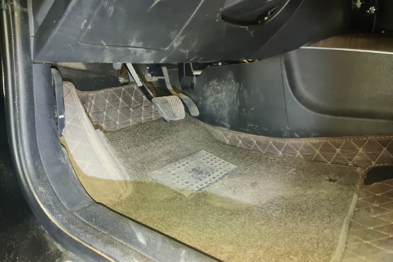 2017 JAC Refine A60 1.5T 174HP L4 6DCT,autocango,china used car exporter,china ev exporter,chinese used car exporter,chinese used ev exporter