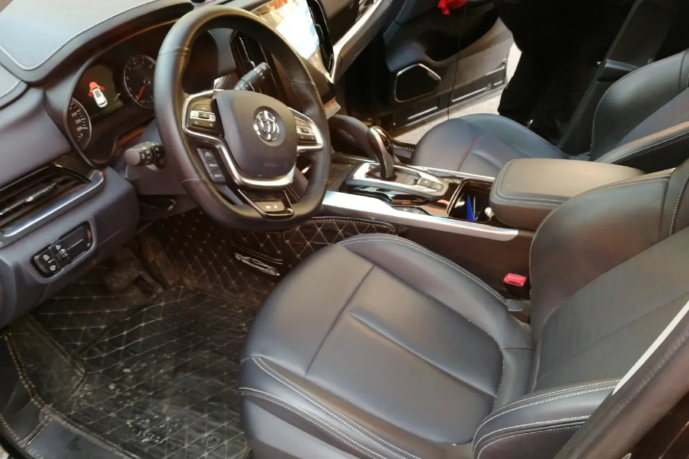 2019 Brilliance Auto V7 1.8T 231HP L4 7DCT,autocango,china used car exporter,china ev exporter,chinese used car exporter,chinese used ev exporter