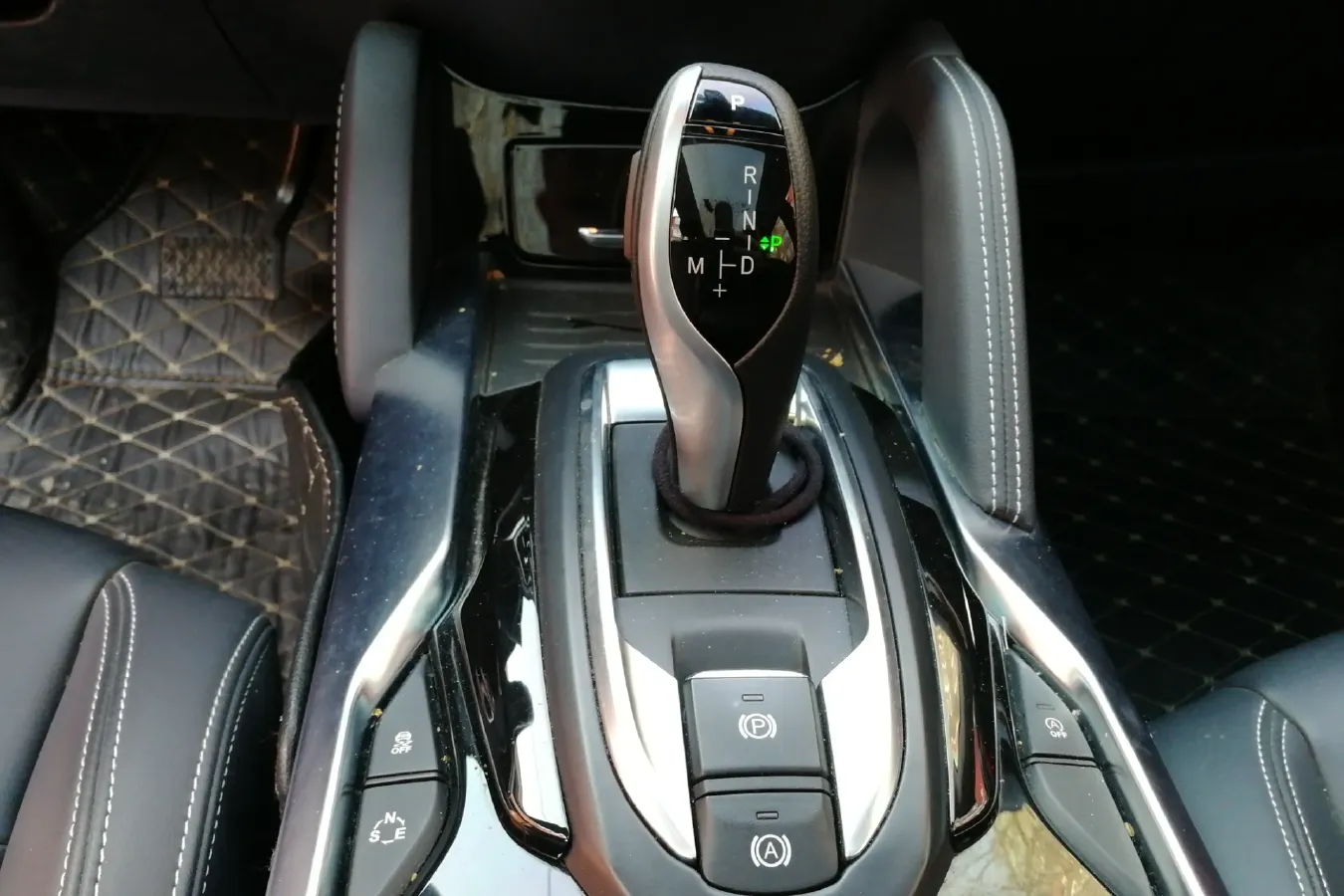 2019 Brilliance Auto V7 1.8T 231HP L4 7DCT,autocango,china used car exporter,china ev exporter,chinese used car exporter,chinese used ev exporter