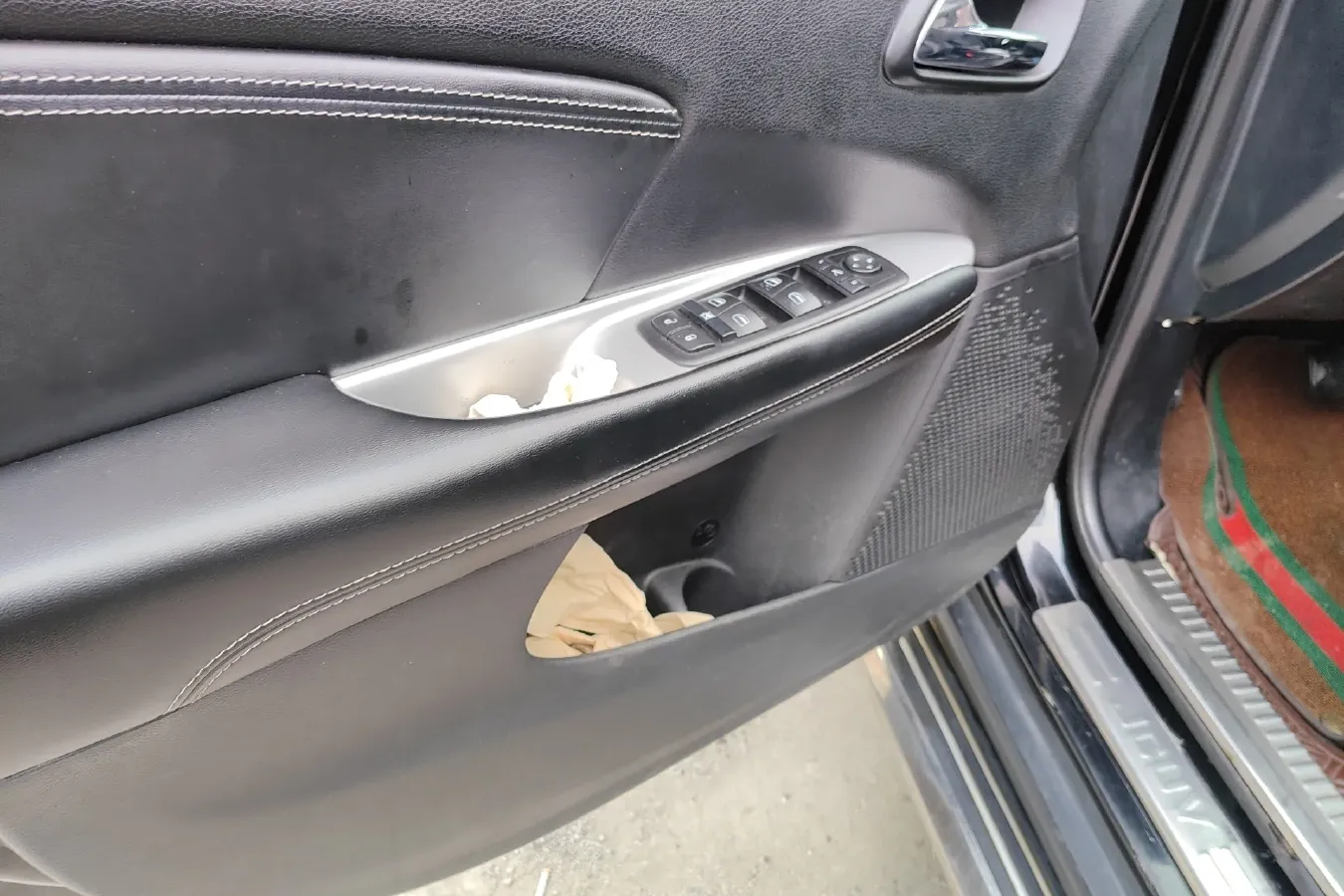 2013 Dodge JCUV 2.4L 170HP L4 6AT,autocango,china used car exporter,china ev exporter,chinese used car exporter,chinese used ev exporter