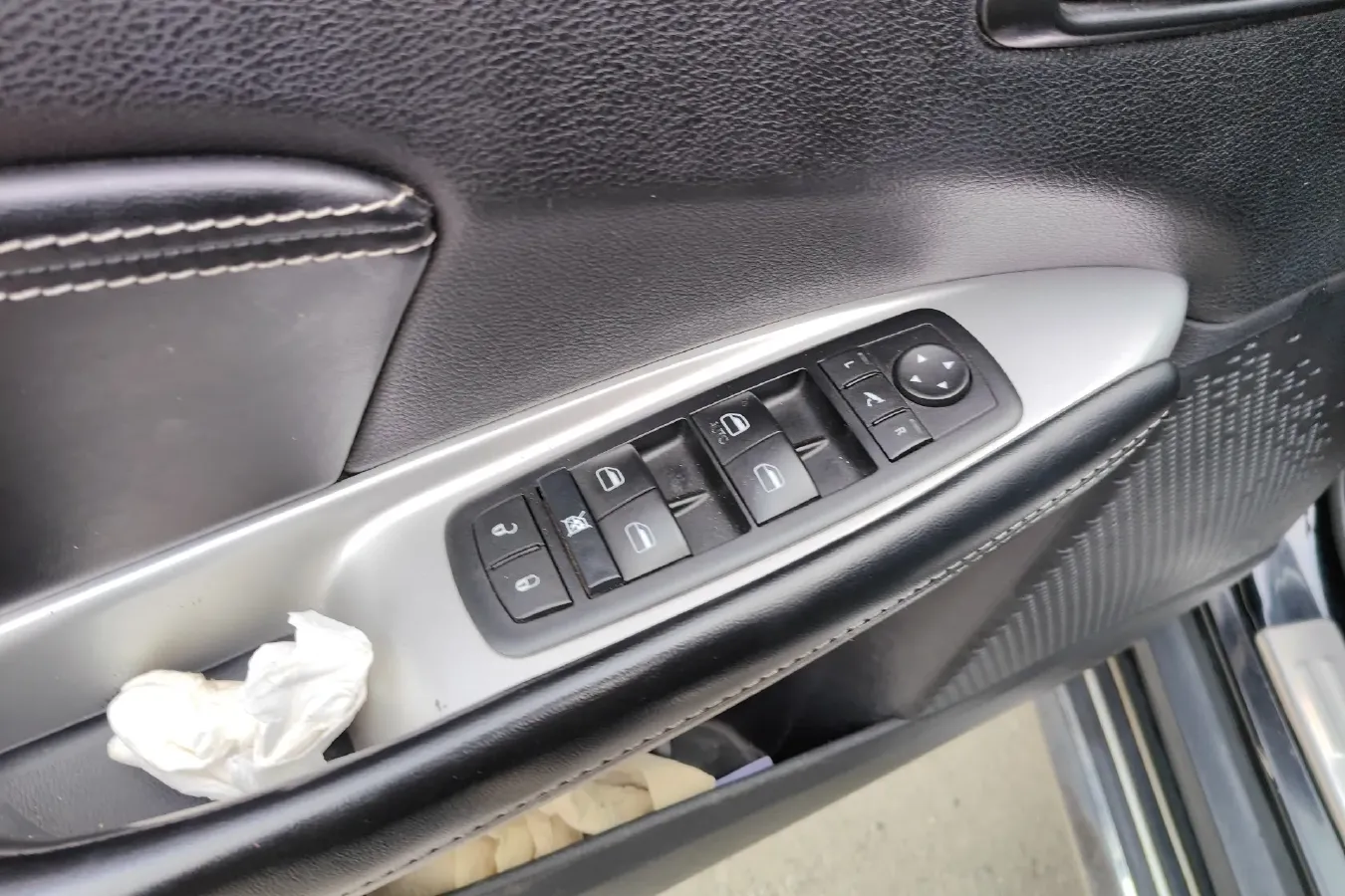 2013 Dodge JCUV 2.4L 170HP L4 6AT,autocango,china used car exporter,china ev exporter,chinese used car exporter,chinese used ev exporter