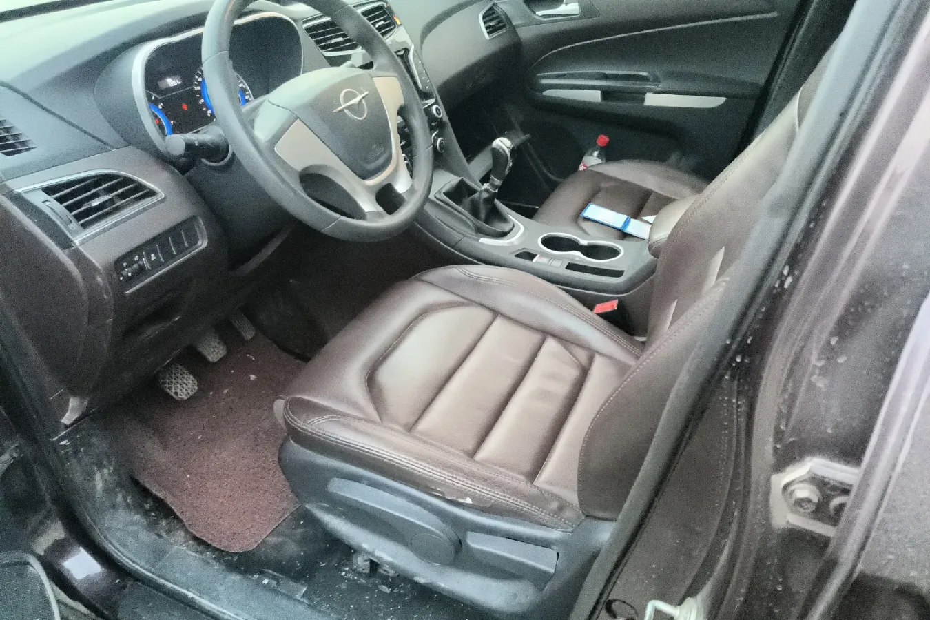 2016 HaiMa V70 2.0L 152HP L4 6MT,autocango,china used car exporter,china ev exporter,chinese used car exporter,chinese used ev exporter