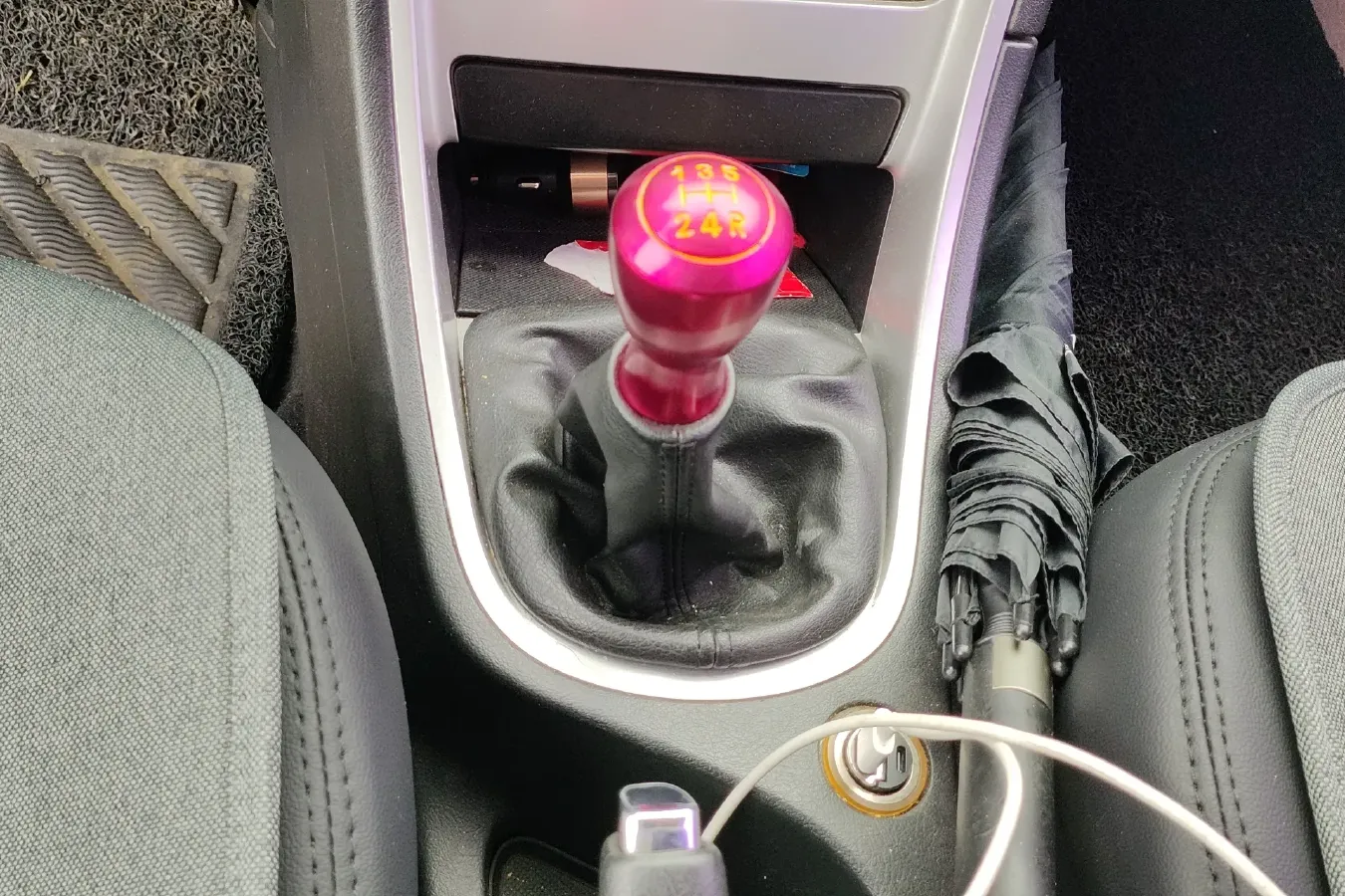 2010 Peugeot 307 1.6L 106HP L4 5MT,autocango,china used car exporter,china ev exporter,chinese used car exporter,chinese used ev exporter